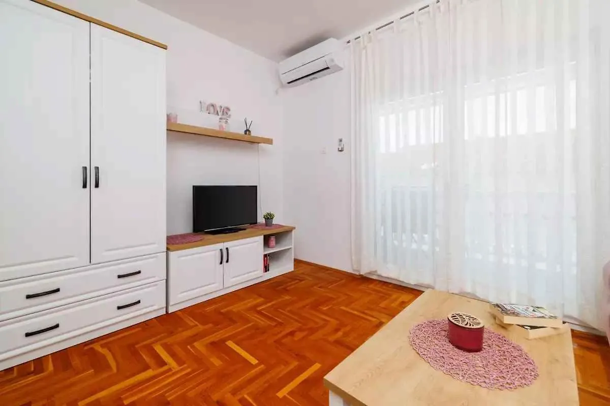 One-Bedroom Apartment In Crikvenica Lxxix Dramalj