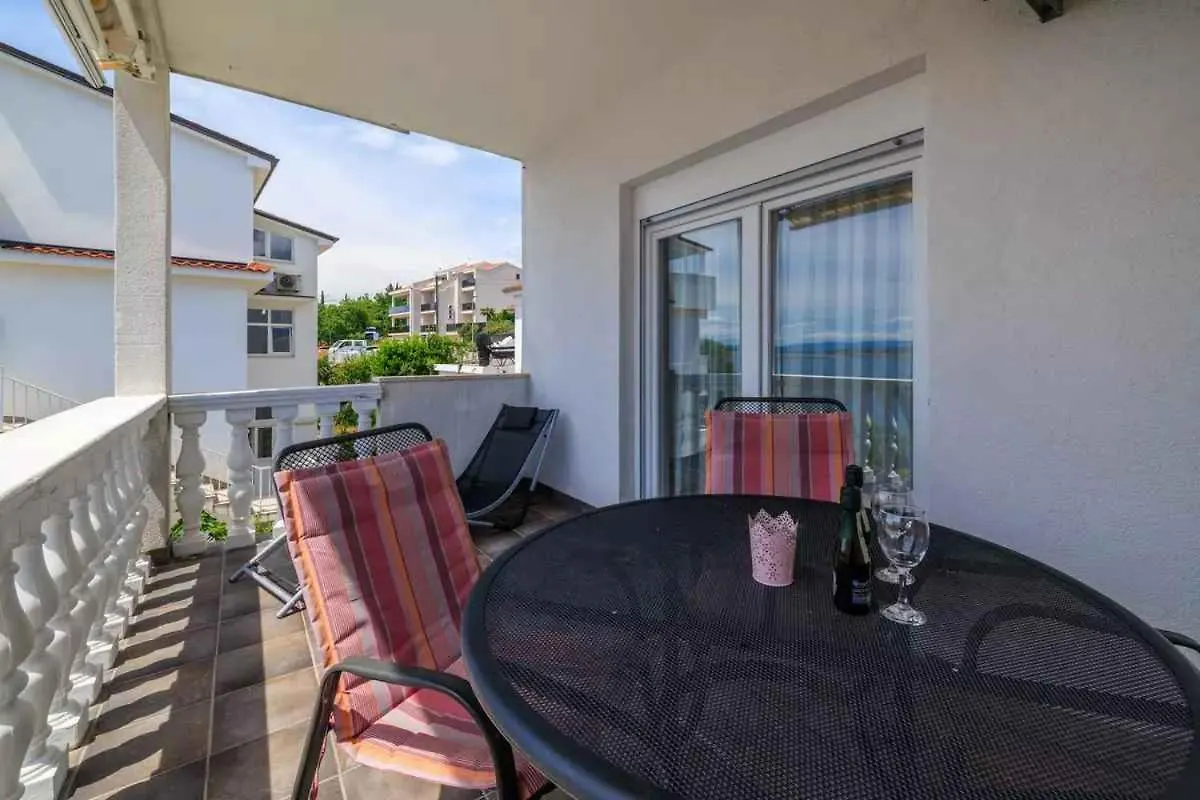 One-Bedroom Apartment In Crikvenica Lxxix Dramalj